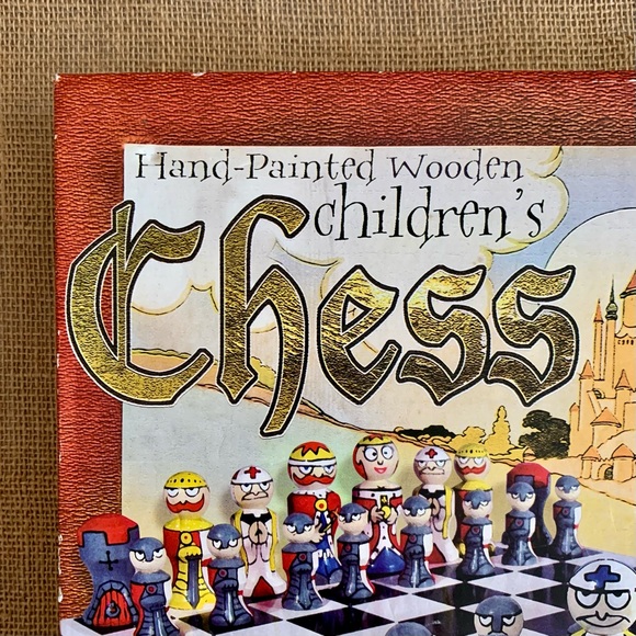 HOUSE OF MARBLES Children’s Chess Set Hand-Painted Woden Recommended 5+ - Picture 8 of 14